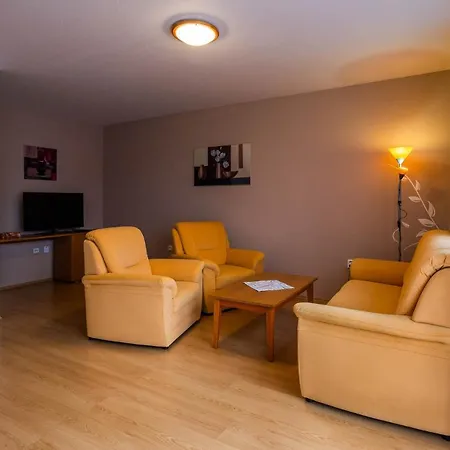 Apartman Eliska Třeboň Exterior foto