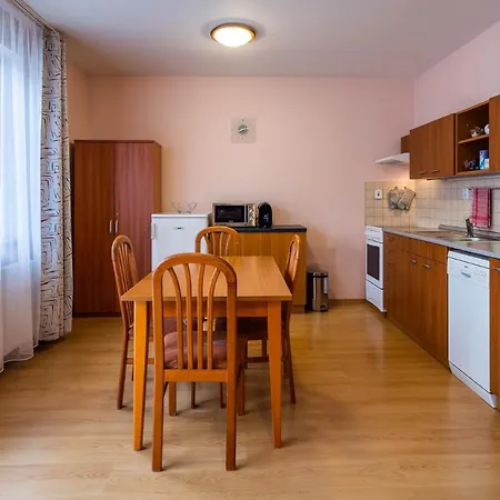Apartman Eliska Třeboň Exterior foto
